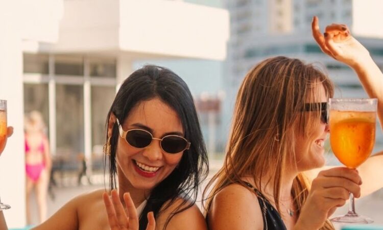 Parrillada Pool Party en AC by Marriott Santa Marta